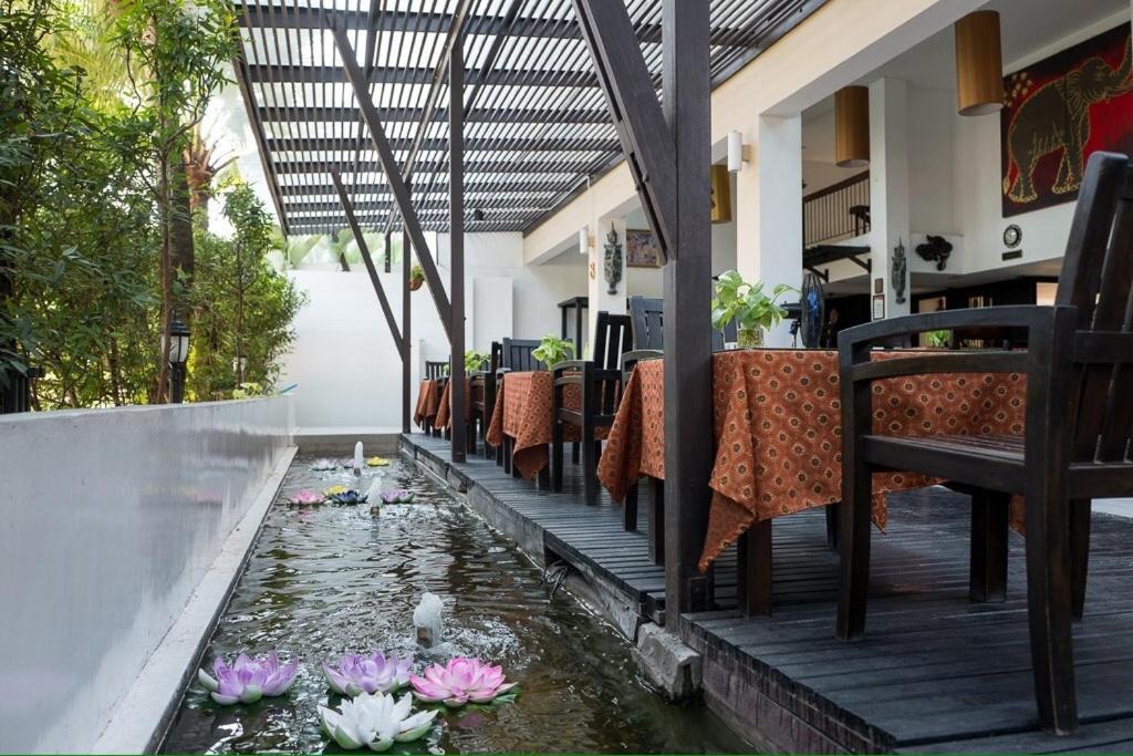 Siam Piman Hotel Bangkok Buitenkant foto